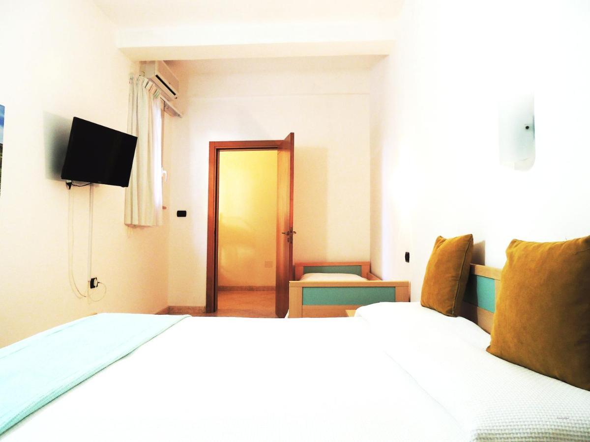 Hotel Porto Badisco Exterior photo